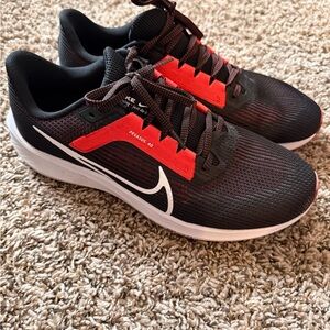 Nike Pegasus men’s Black and Red Athletic Shoes